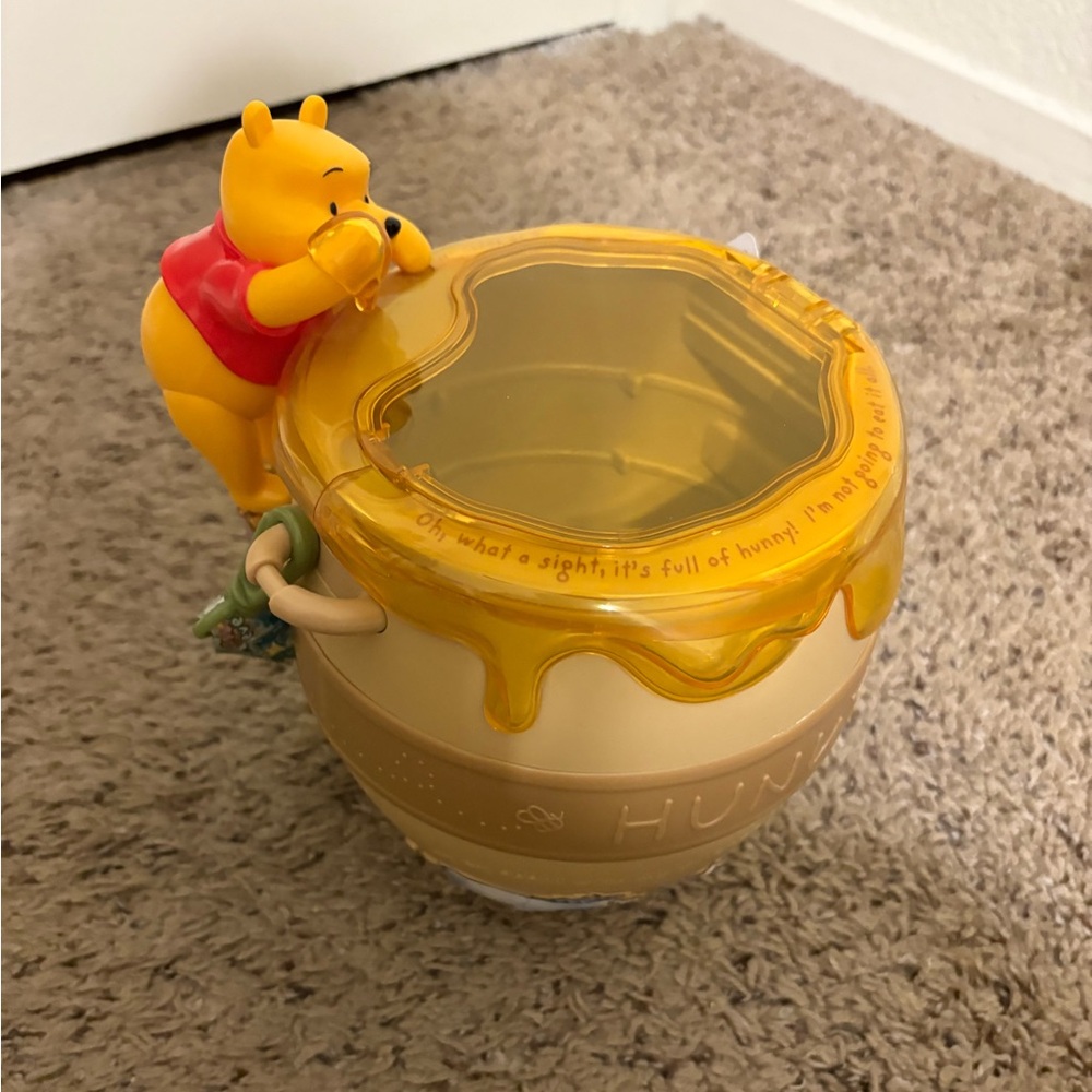 Tokyo Disneyland Winnie Pooh Honey Pot Popcorn Bucket Disney Resort Japan NWT